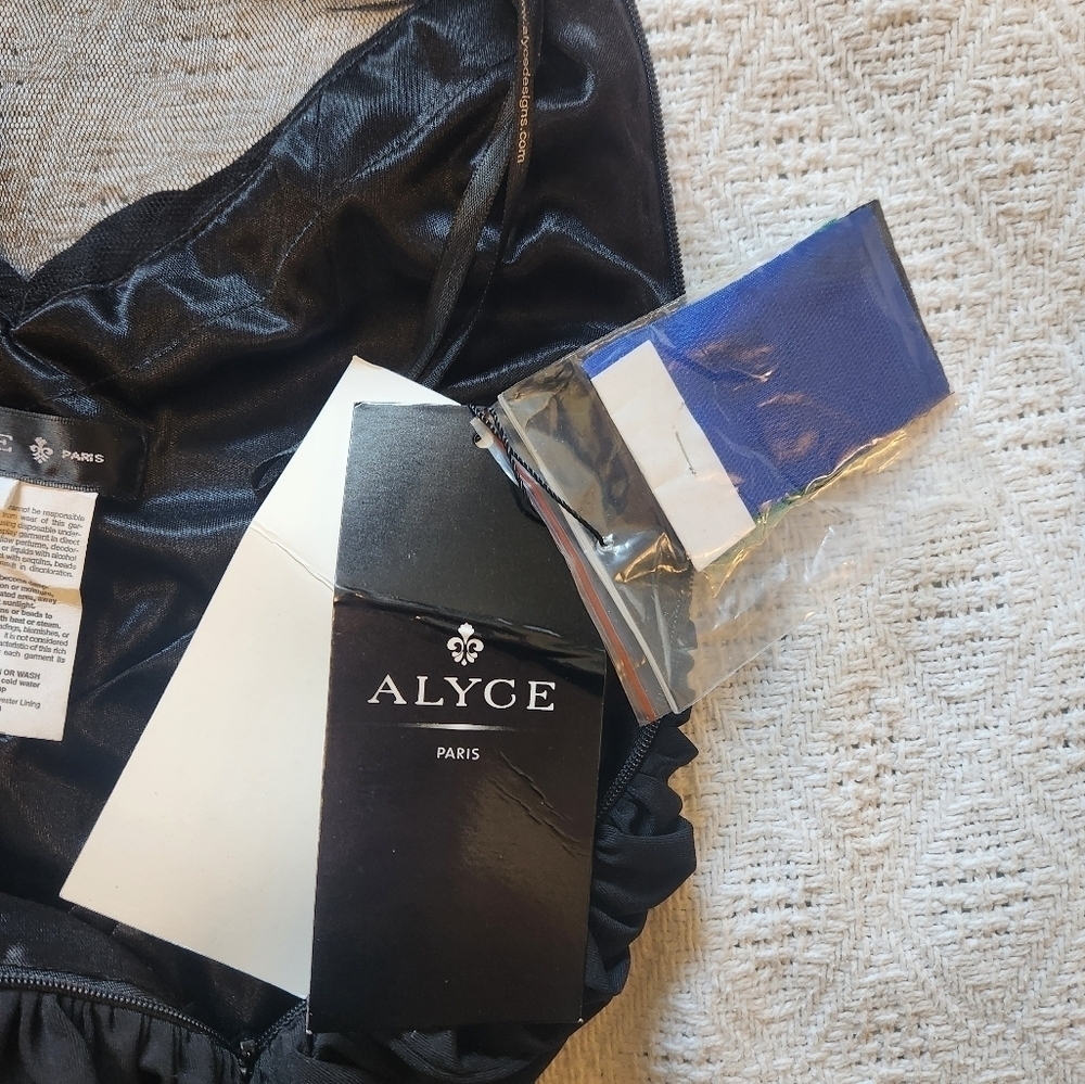 NWT Alyce Paris Black Cocktail Dress with Beaded Neckline Size 4 - Picture 9 of 9